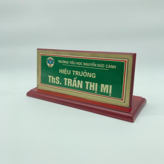 Biển chức danh gỗ đồng