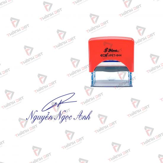 Mẫu chữ ký, tên