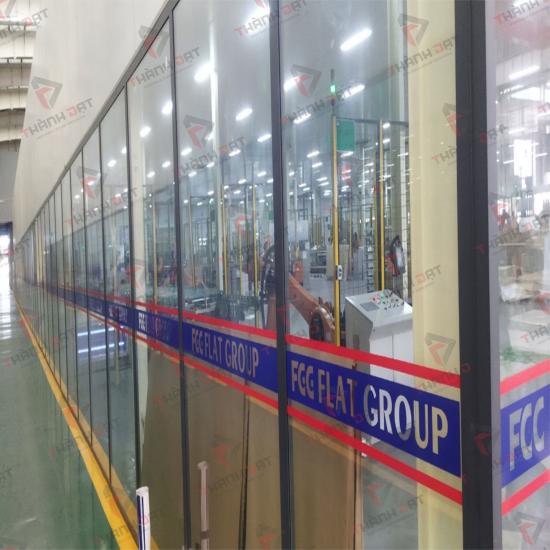 Công trình dán decal kính